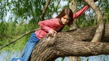 Äpfel pflücken und Rodeo: Das macht den Kinderrücken stark