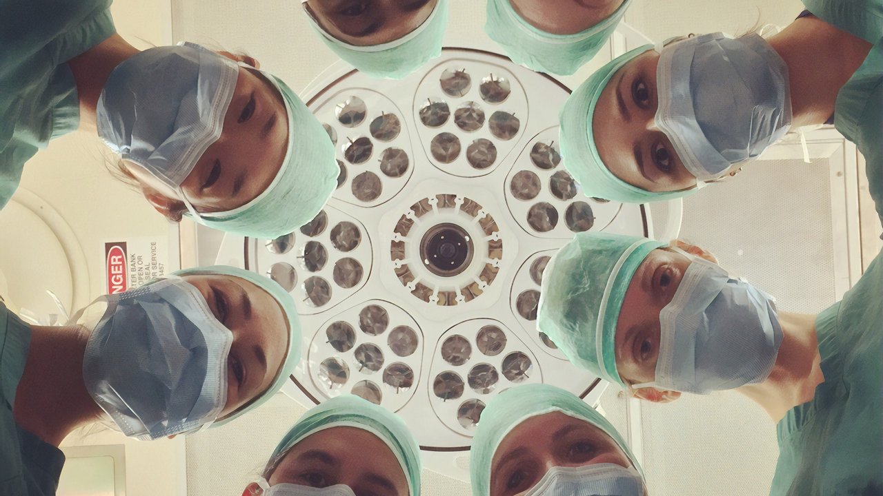 Dr. Marianowicz klagt an: „Das Geld fehlt am Ende für die Behandlung der Patienten.“