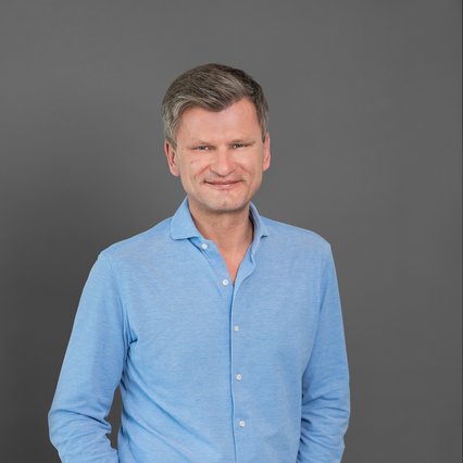 Dr. med. Willibald Walter - Facharzt für Orthopädie und Manualtherapie, Chirotherapie, Spezialist für Interventionelle Schmerztherapie, Ärztlicher Leiter im Marianowicz Zentrum für Diagnose & Therpaie in München-Bogenhausen